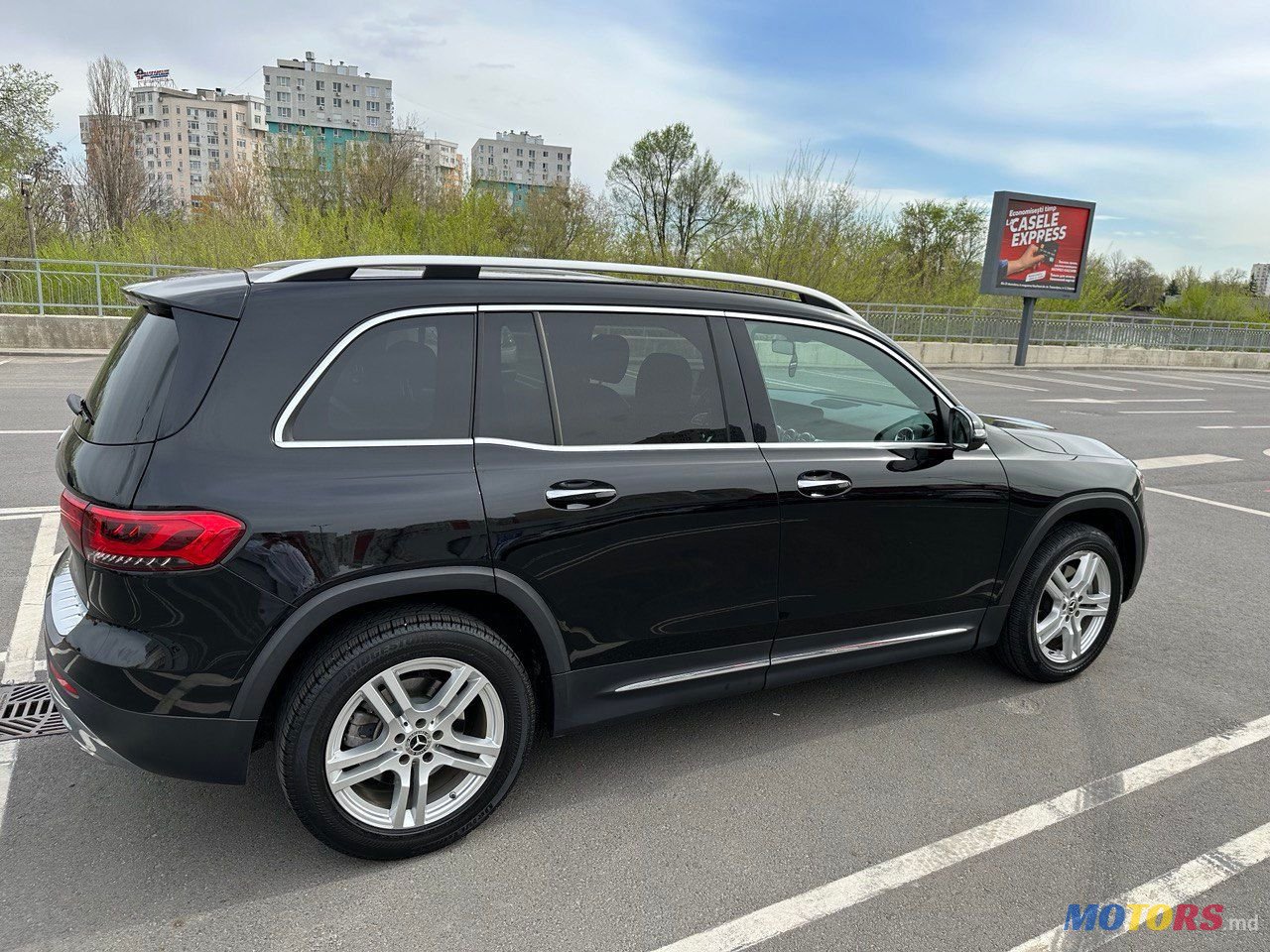 2020' Mercedes-Benz GLB photo #2