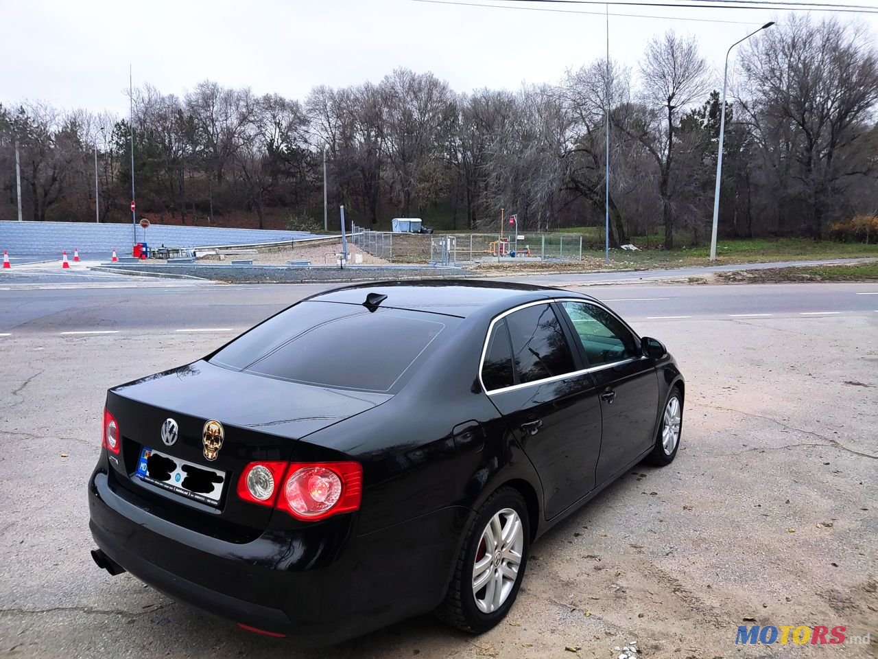 2009' Volkswagen Golf photo #5