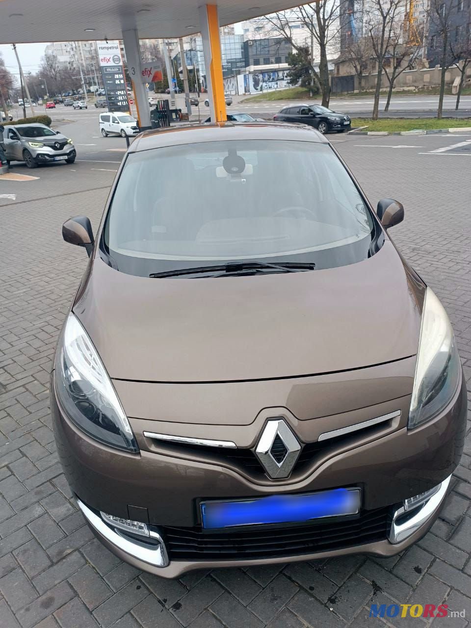 2012' Renault Grand Scenic photo #5