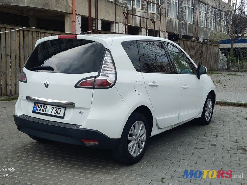 2014' Renault Scenic photo #3