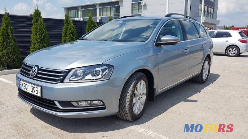 2013' Volkswagen Passat photo #1