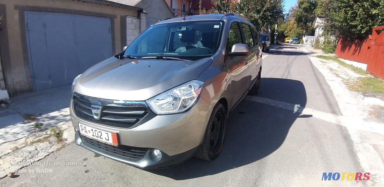 2014' Dacia Lodgy photo #1