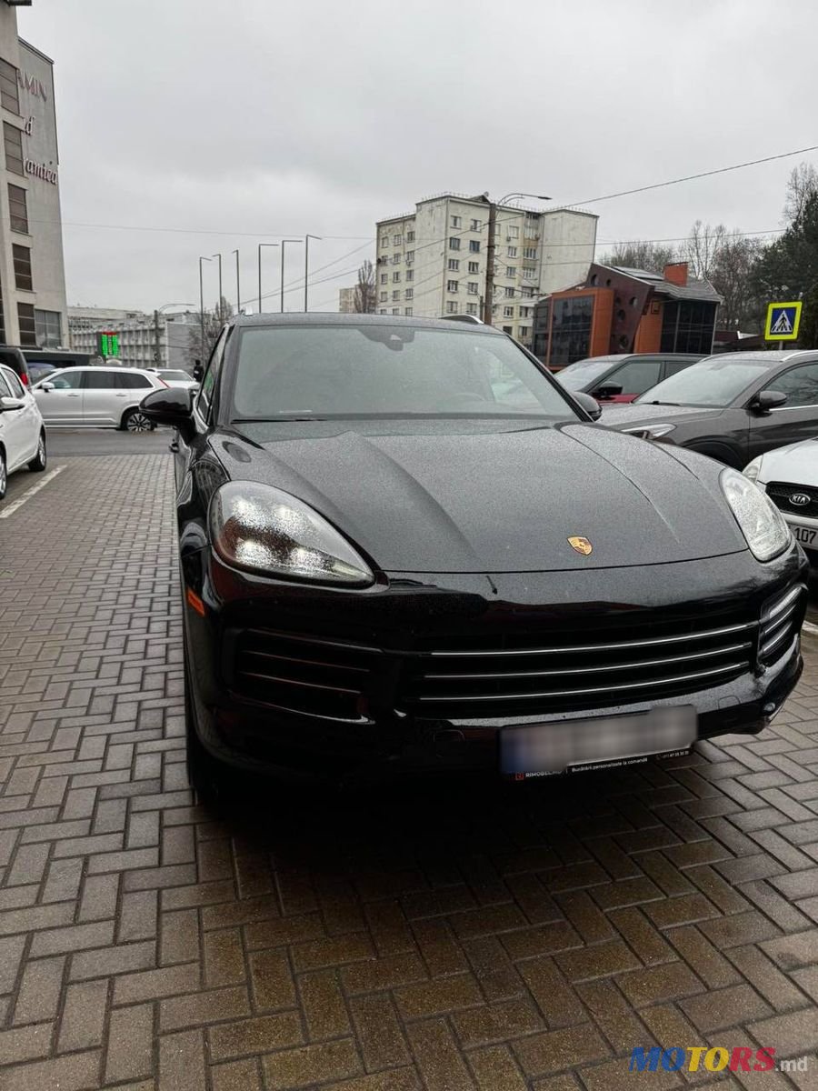 2018' Porsche Cayenne photo #2