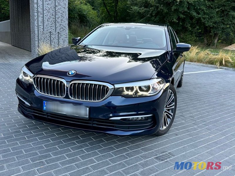 2019' BMW 5 Series photo #2