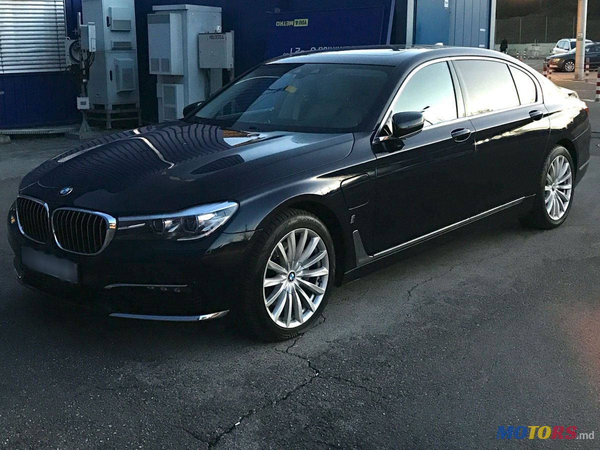 2016' BMW 7 Series photo #1