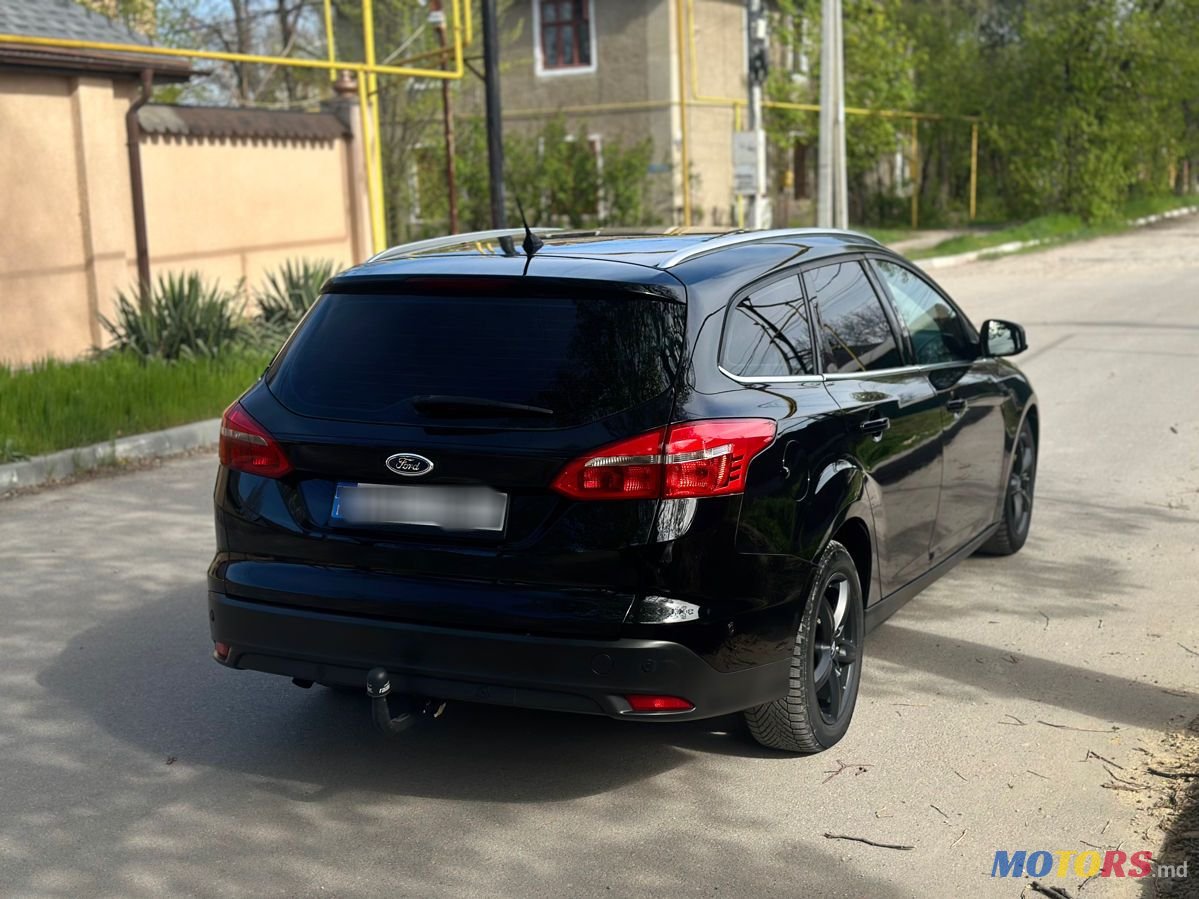 2015' Ford Focus photo #2