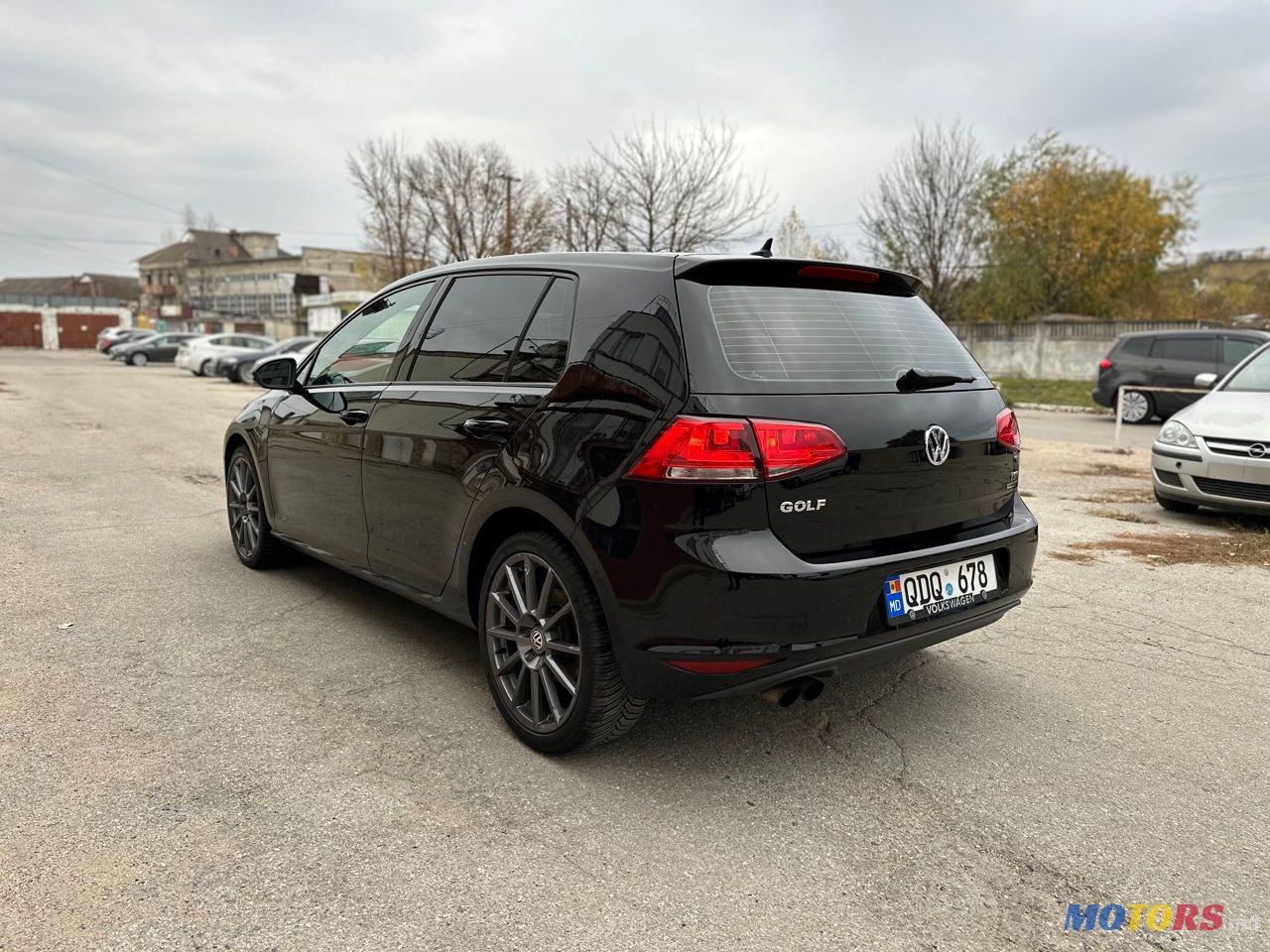 2013' Volkswagen Golf photo #5