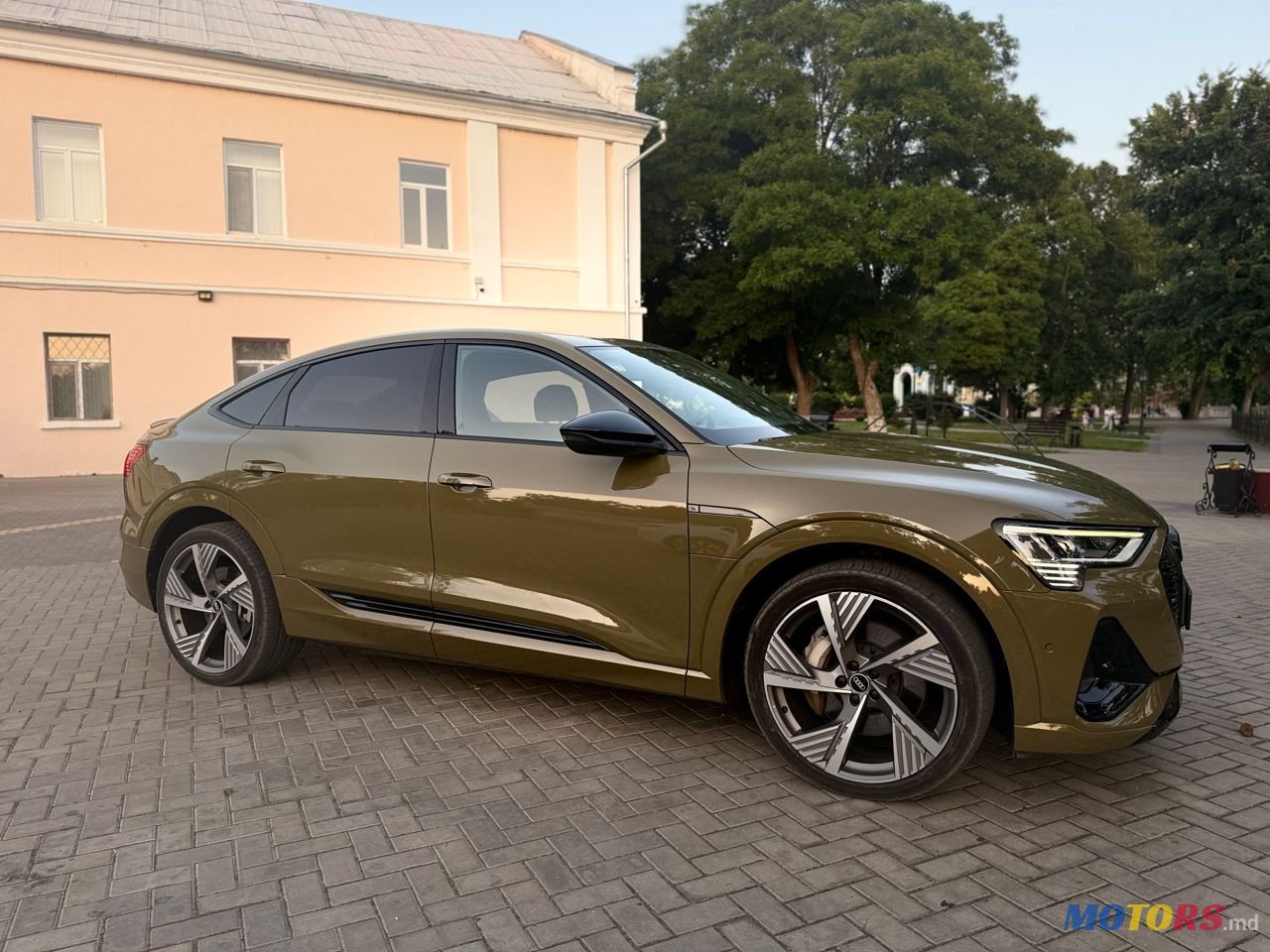 2021' Audi e-tron Sportback photo #3