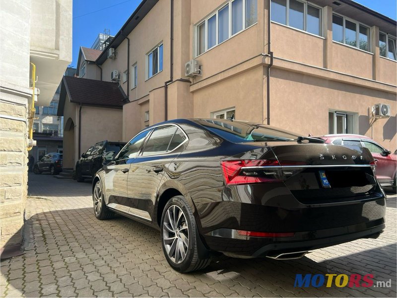 2021' Skoda Superb photo #3