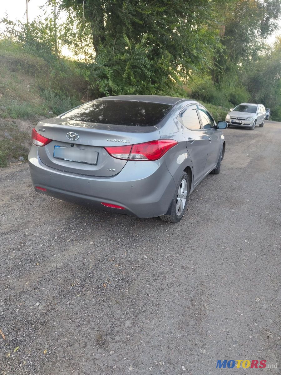 2012' Hyundai Elantra photo #4