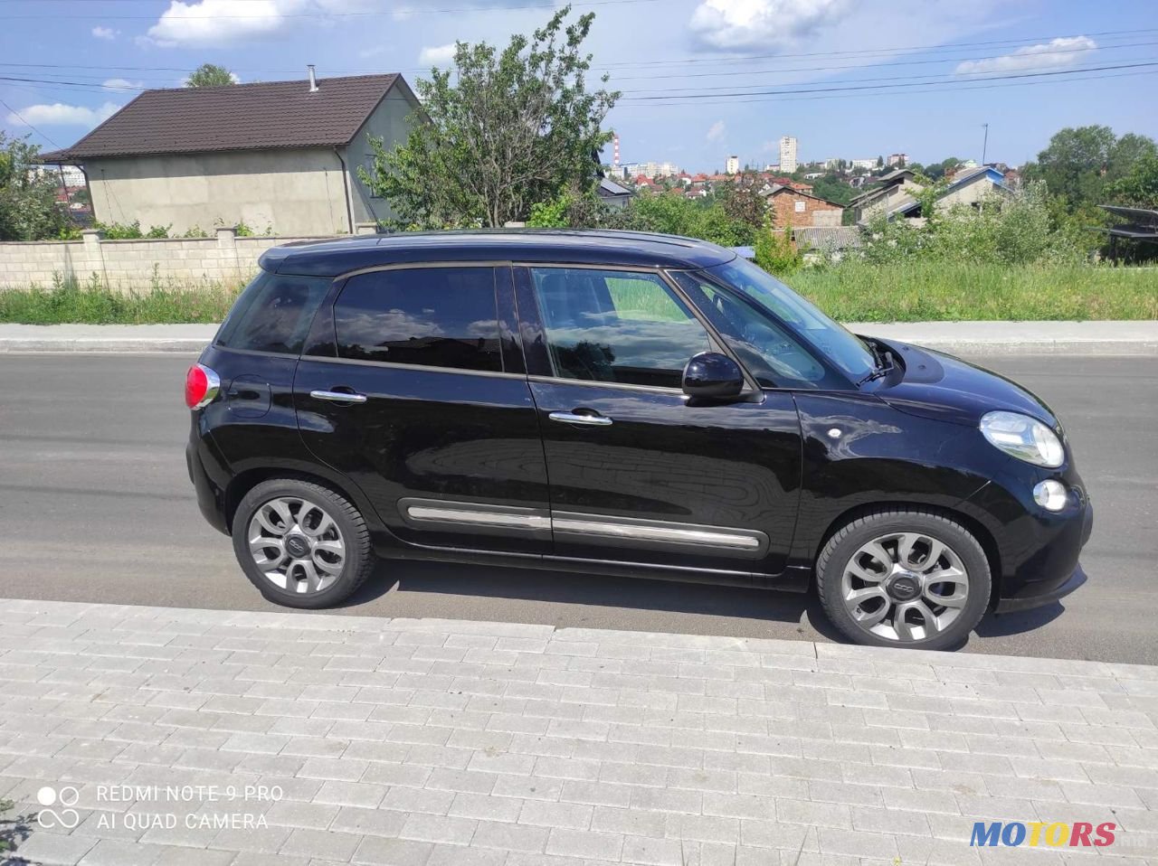 2014' Fiat 500L photo #4