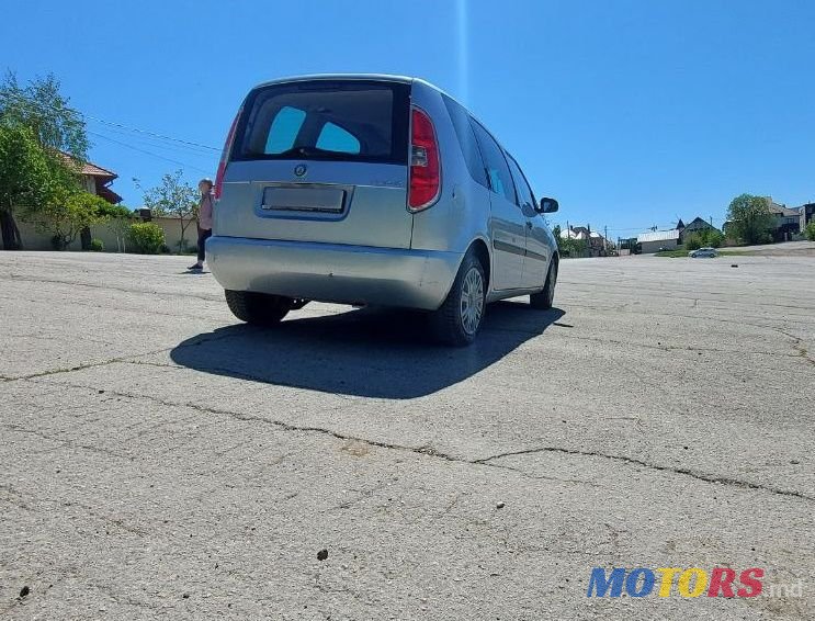 2009' Skoda Roomster photo #2