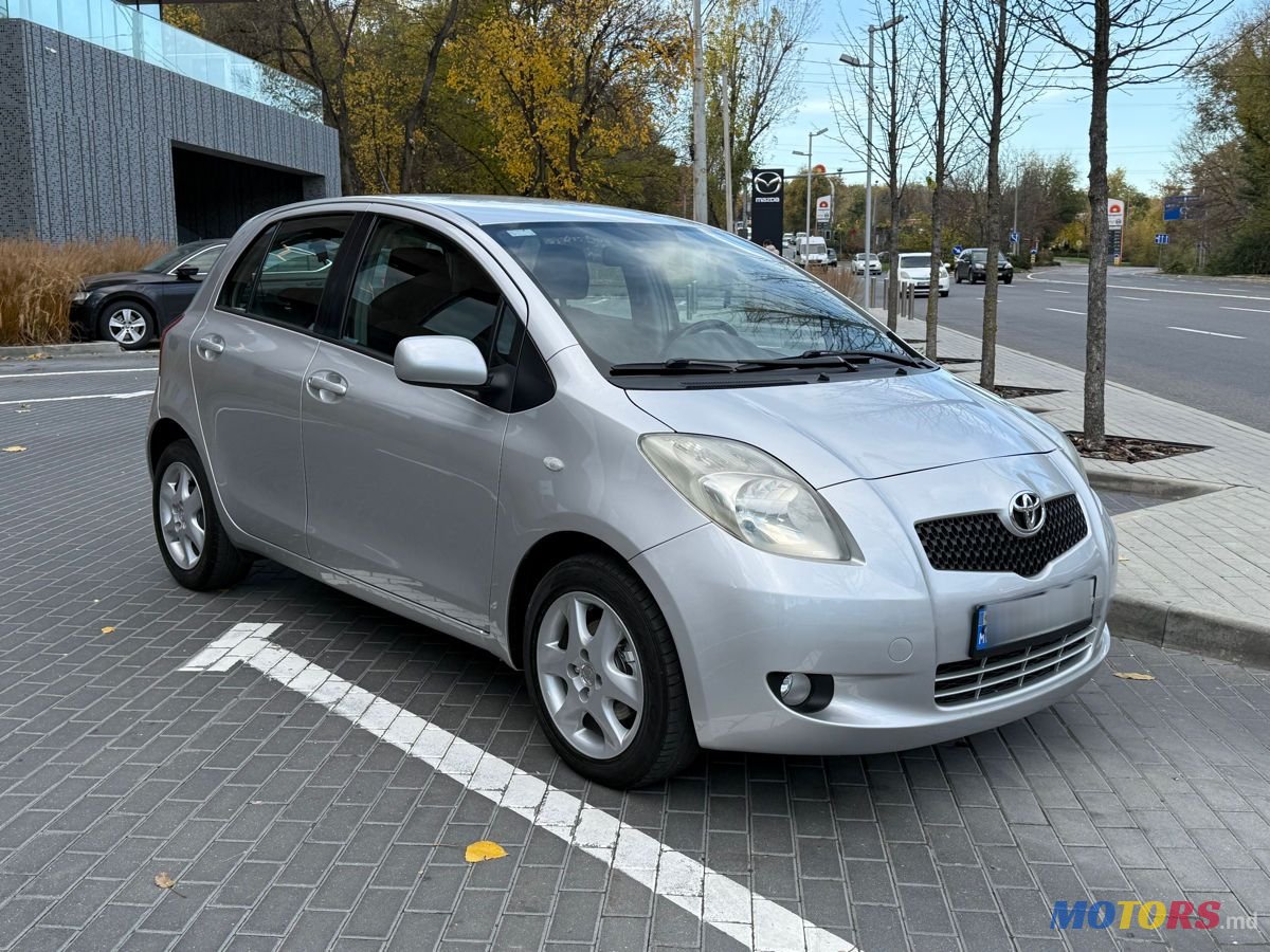 2007' Toyota Yaris photo #3