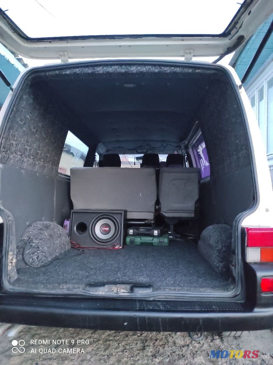 2000' Volkswagen Transporter photo #3