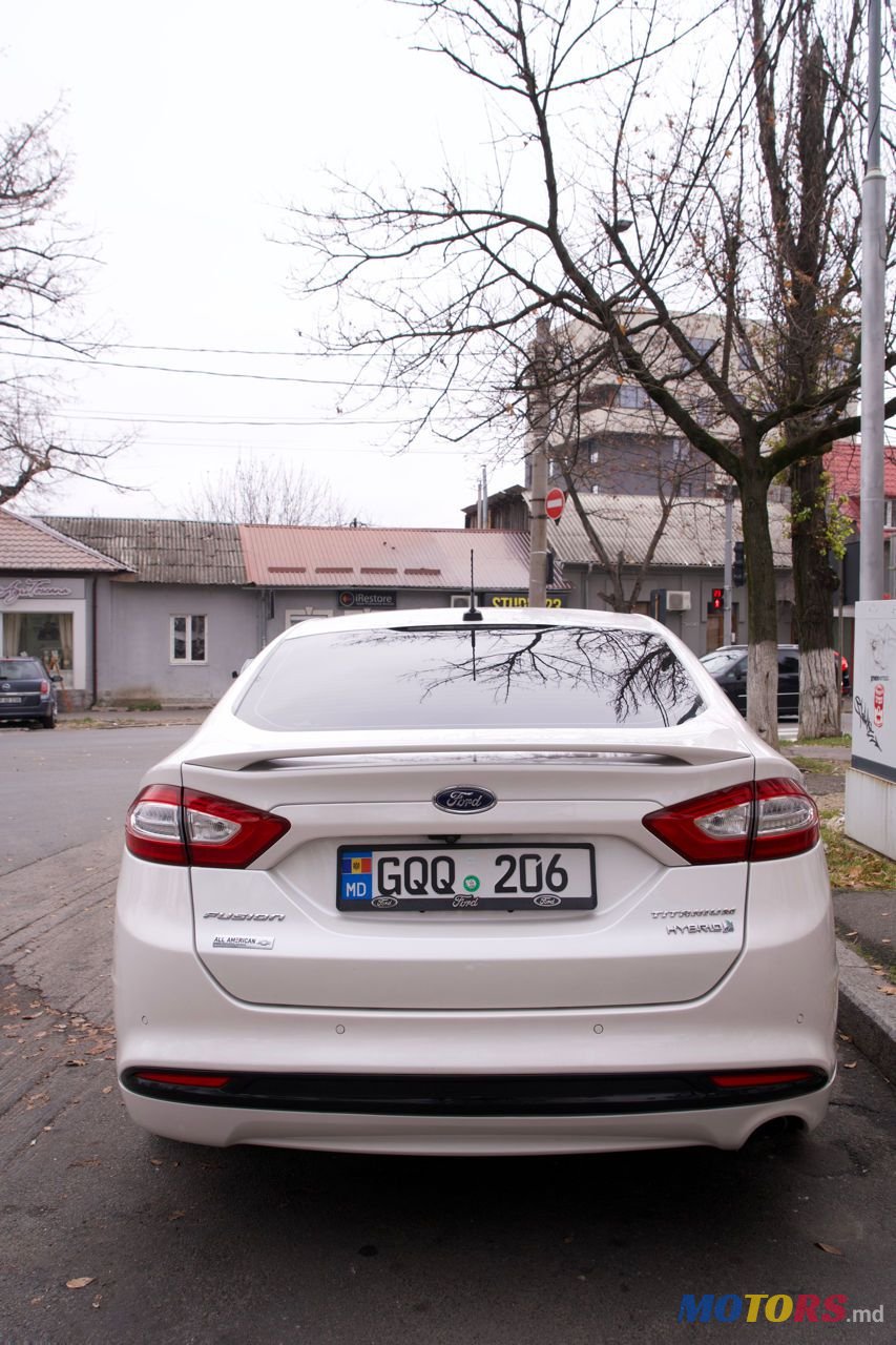 2014' Ford Fusion photo #2