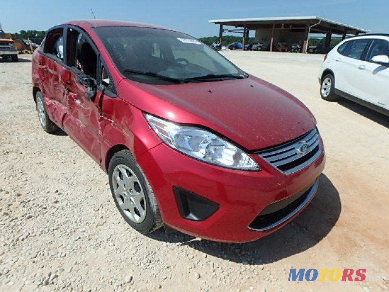 2012' Ford Fiesta photo #5