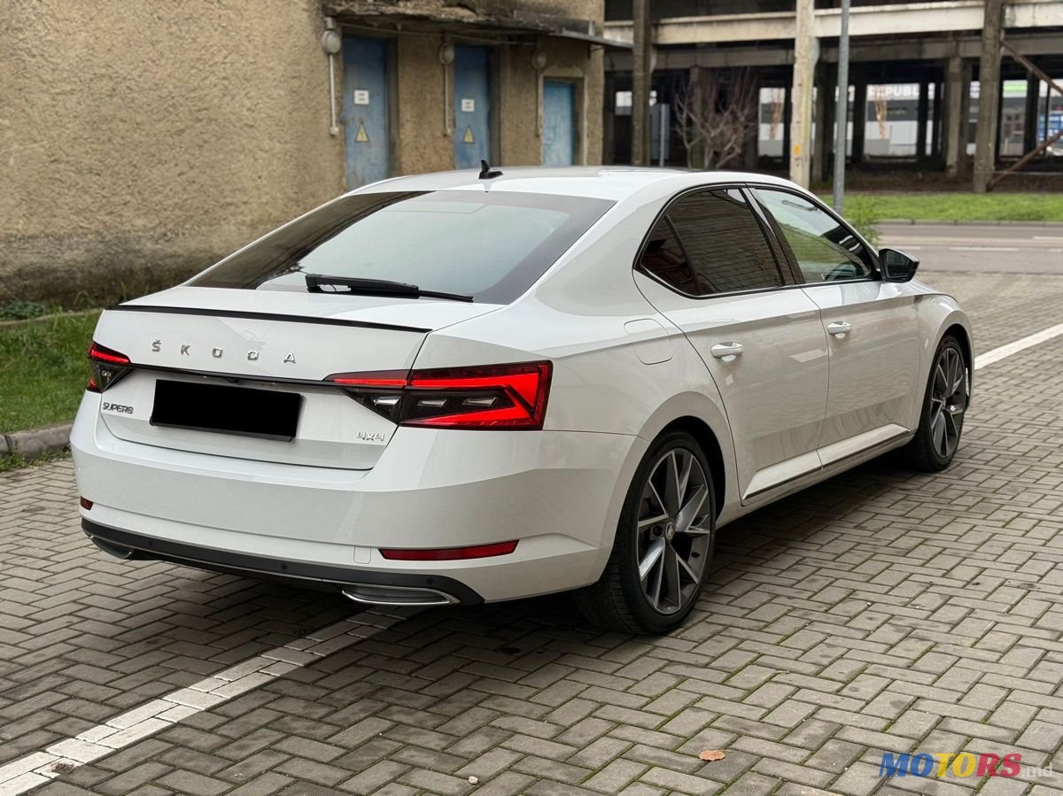 2019' Skoda Superb photo #2