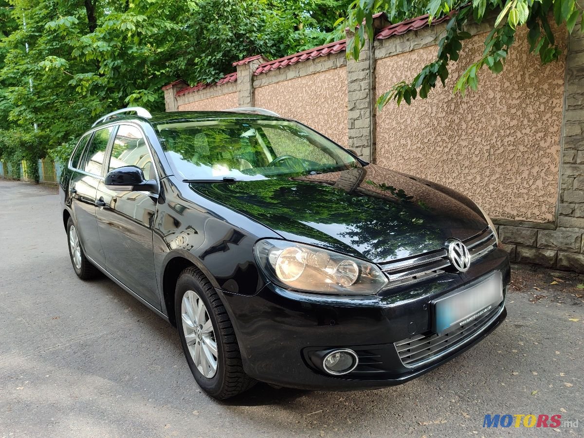 2012' Volkswagen Golf photo #6