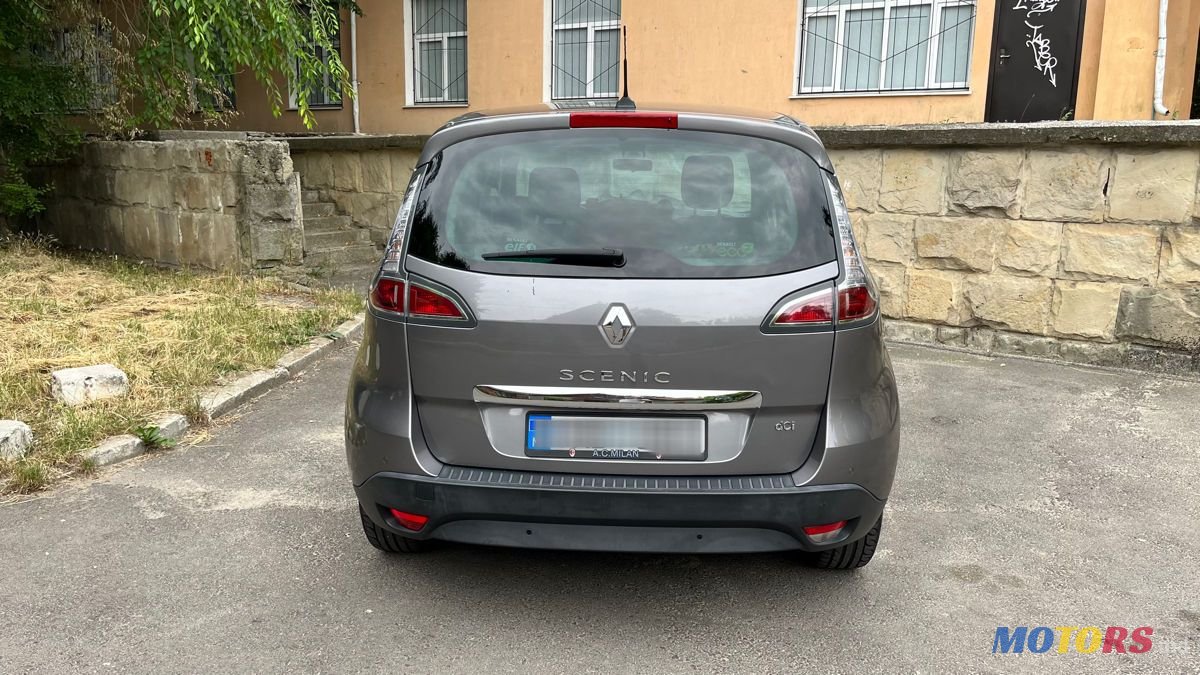 2013' Renault Scenic photo #5