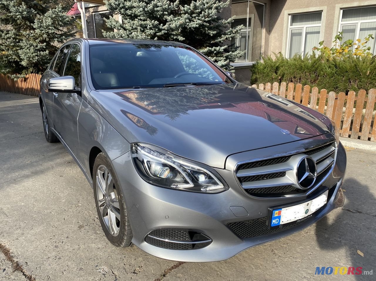 2014' Mercedes-Benz E Класс photo #3