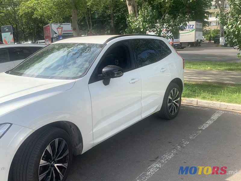 2022' Volvo XC60 photo #4