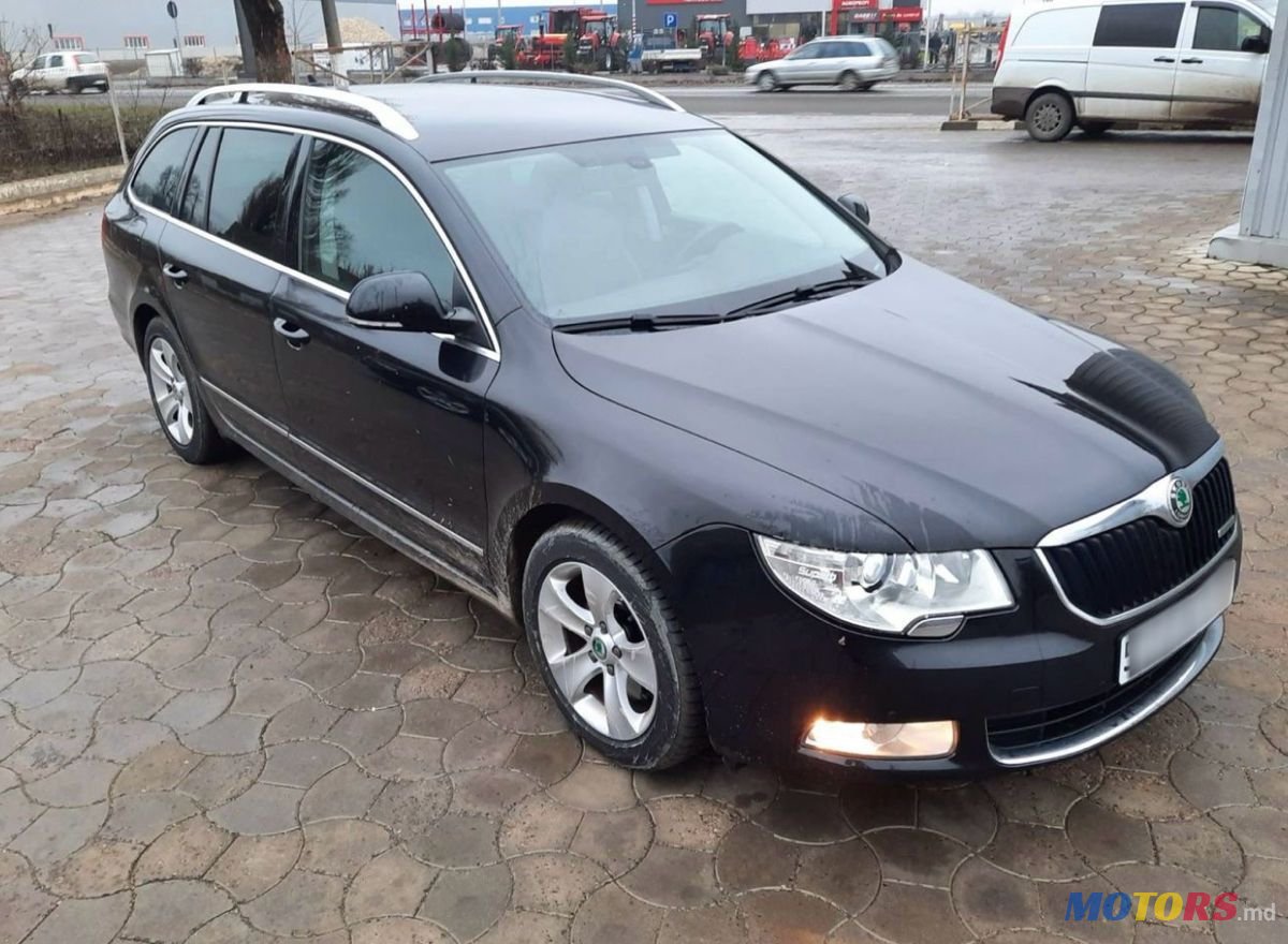 2012' Skoda Superb photo #2