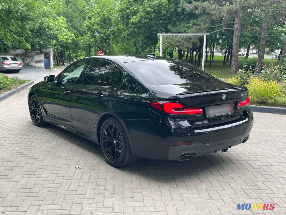 2021' BMW 5 Series photo #3