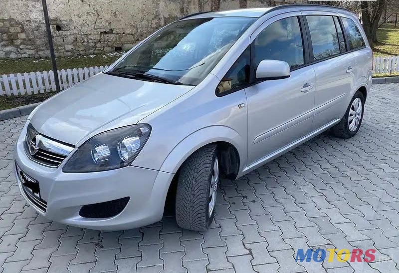 2007' Opel Zafira photo #4