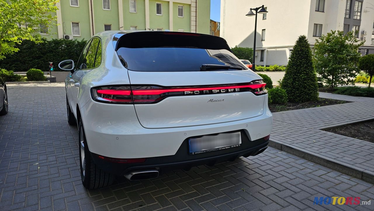 2021' Porsche Macan photo #4