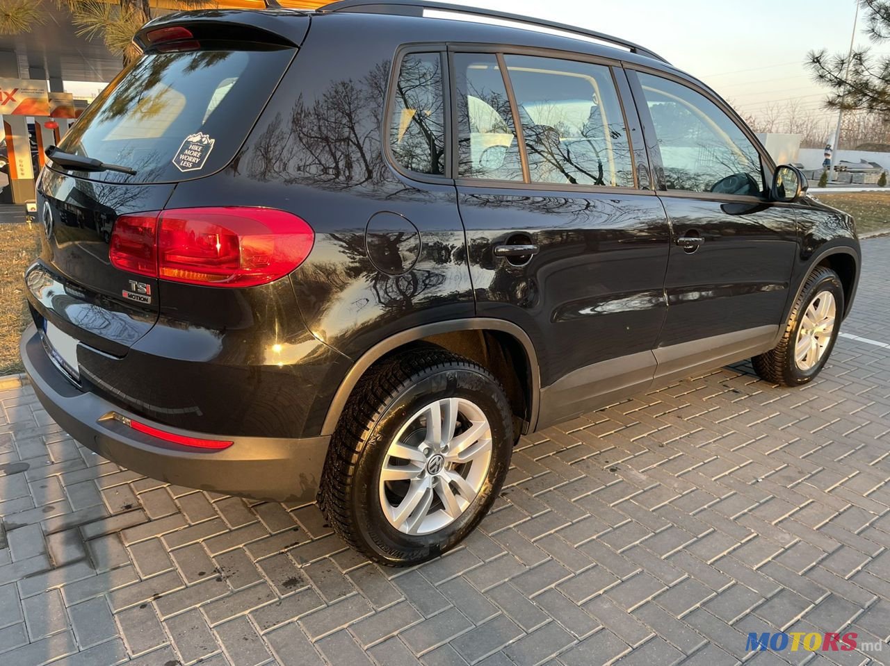 2016' Volkswagen Tiguan photo #4