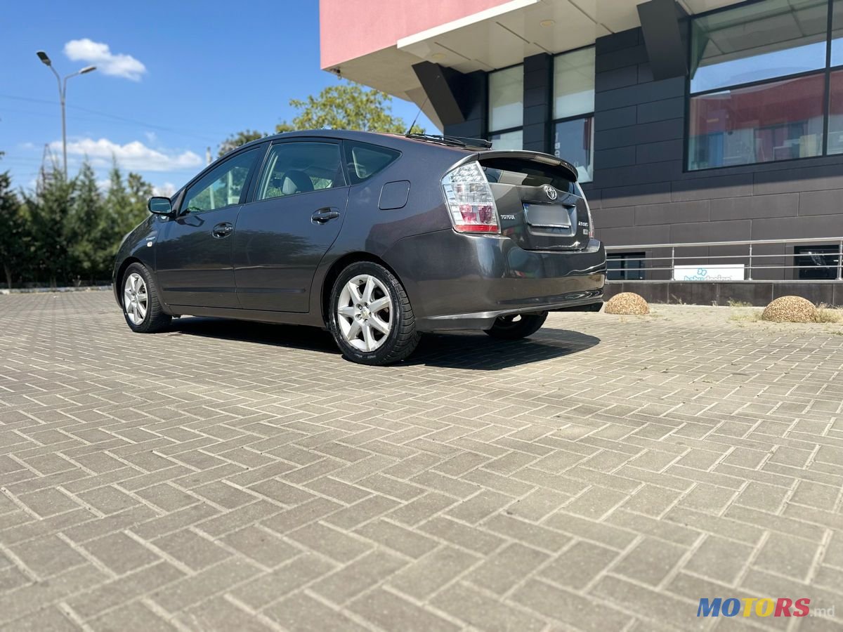 2007' Toyota Prius photo #3