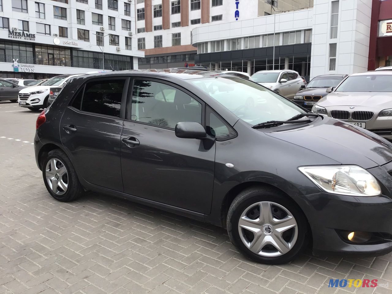 2007' Toyota Auris photo #6