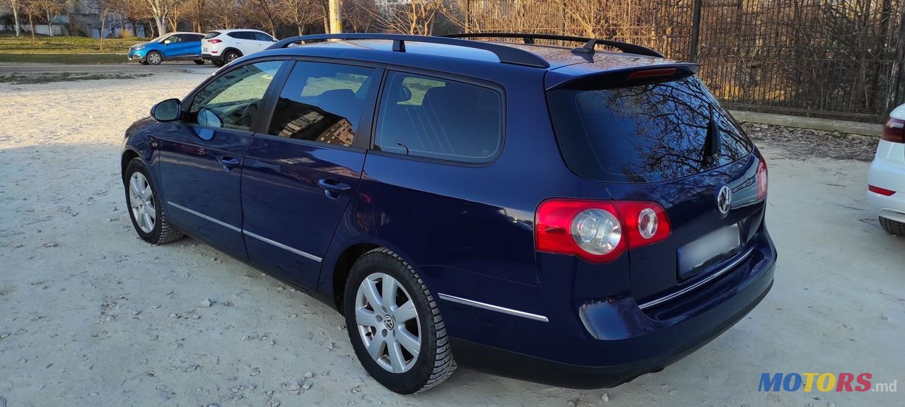 2007' Volkswagen Passat photo #4