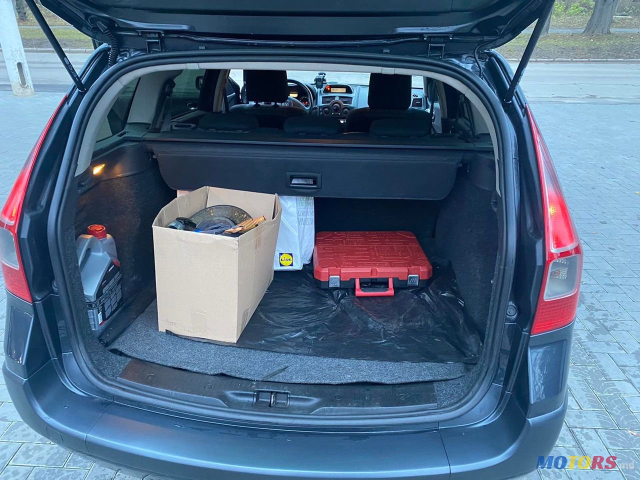 2007' Renault Megane photo #4