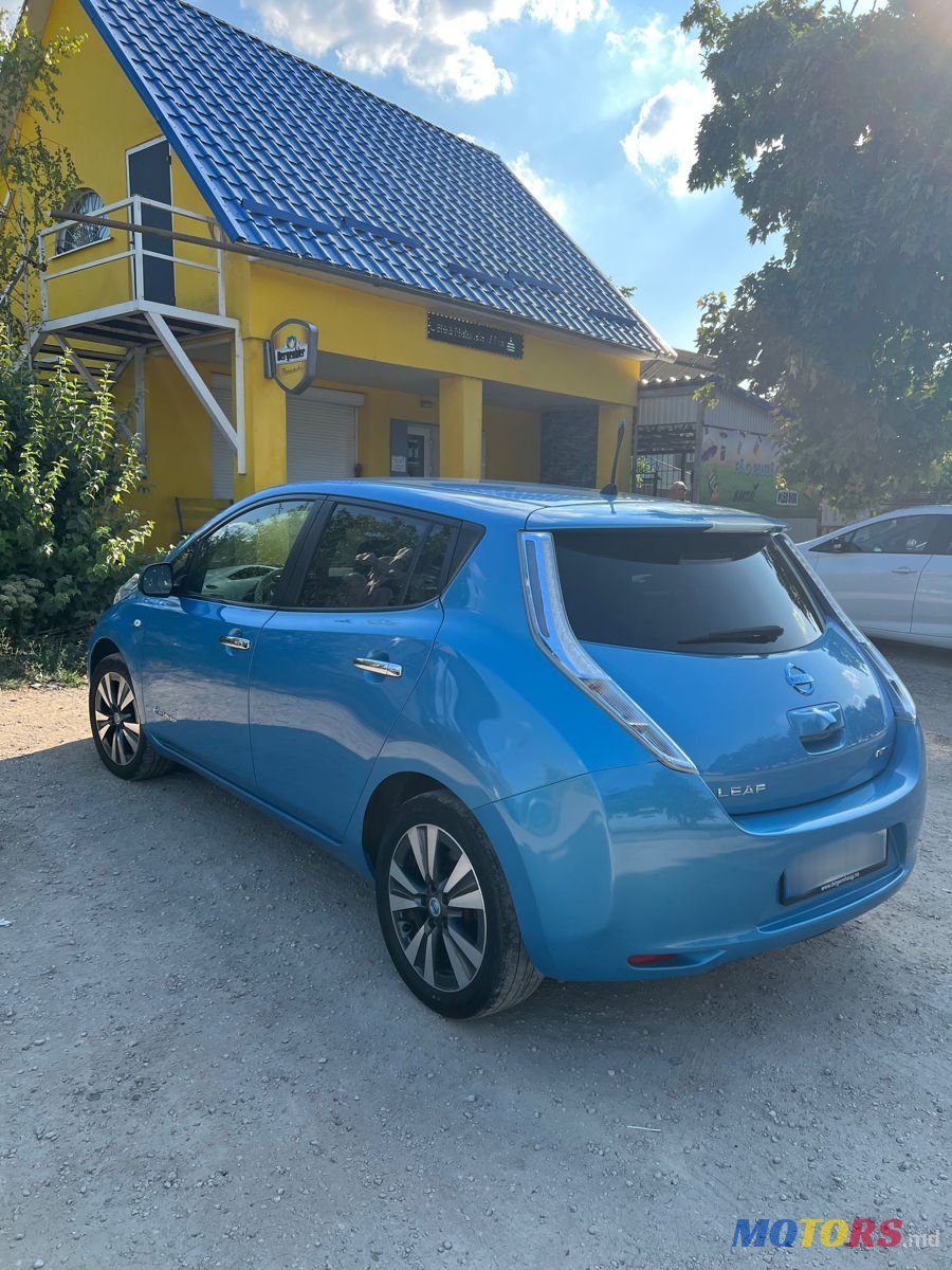 2011' Nissan Leaf photo #6