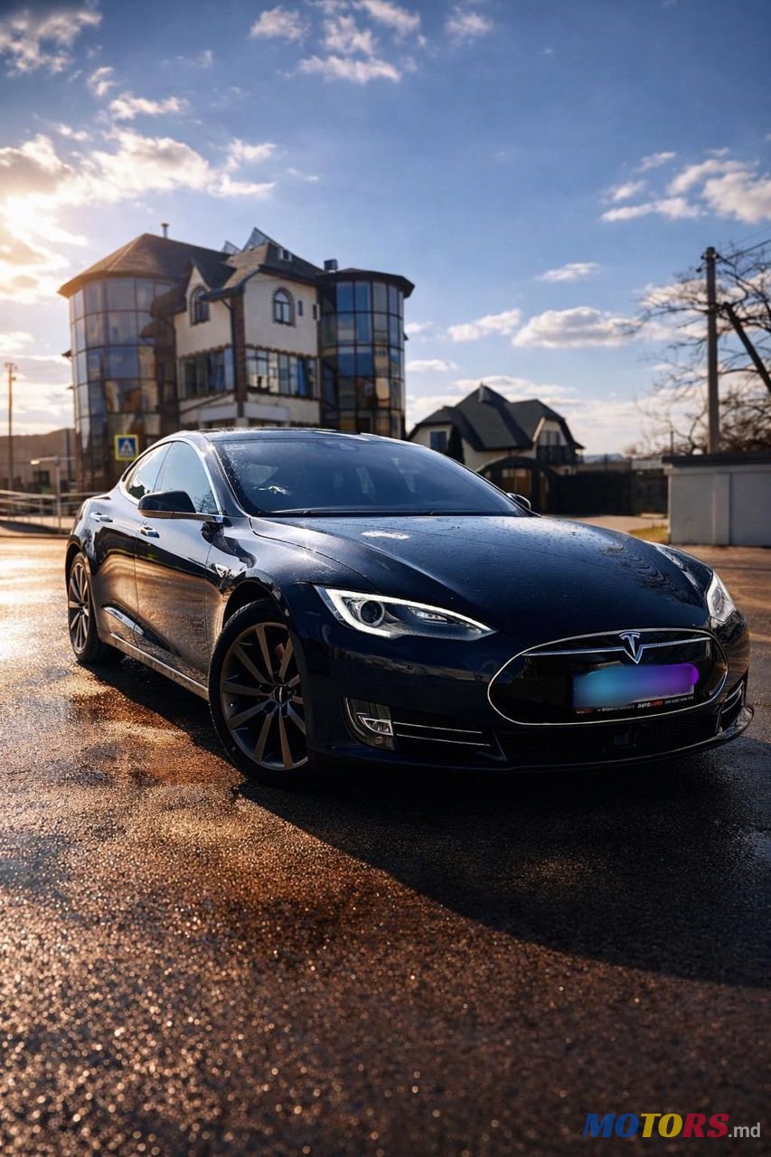 2015' Tesla Model S photo #1