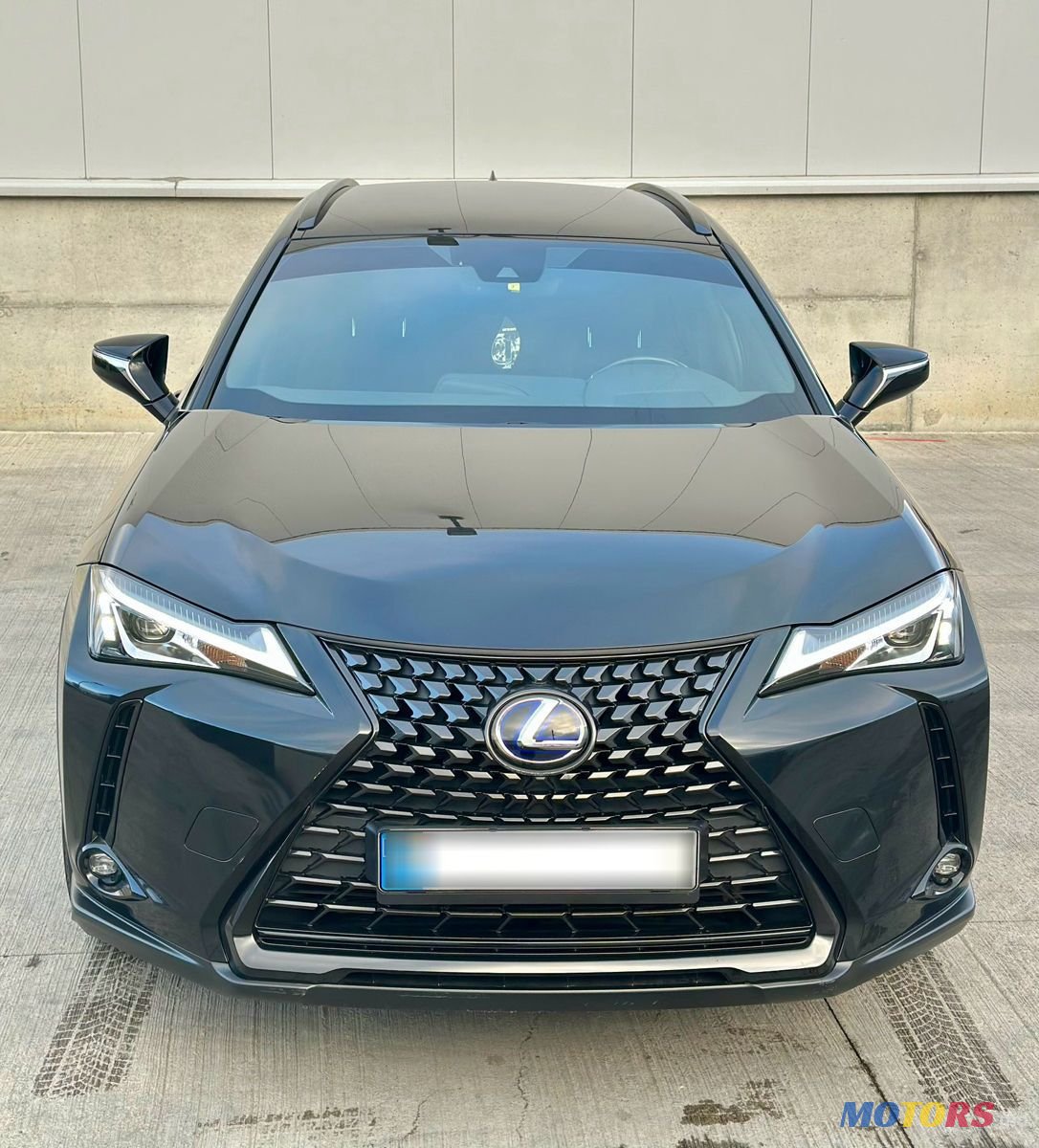 2021' Lexus UX photo #2