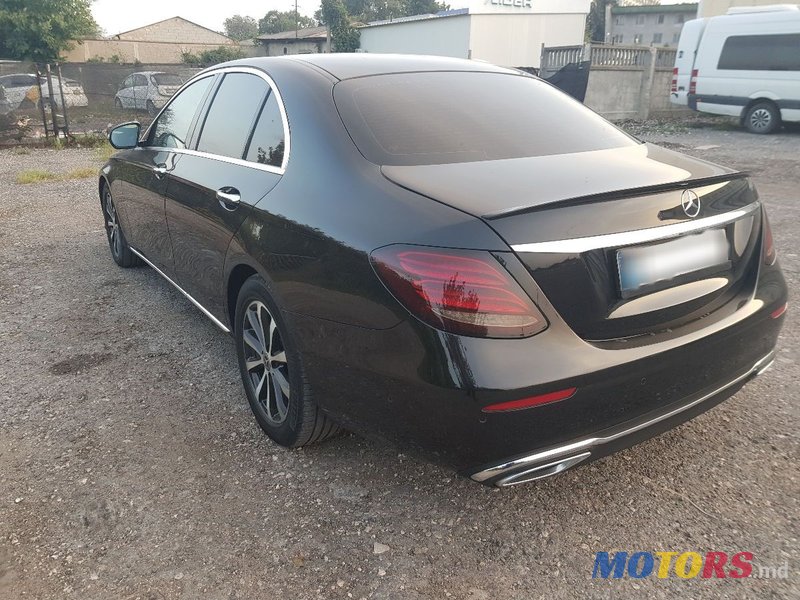 2018' Mercedes-Benz E-Class photo #4