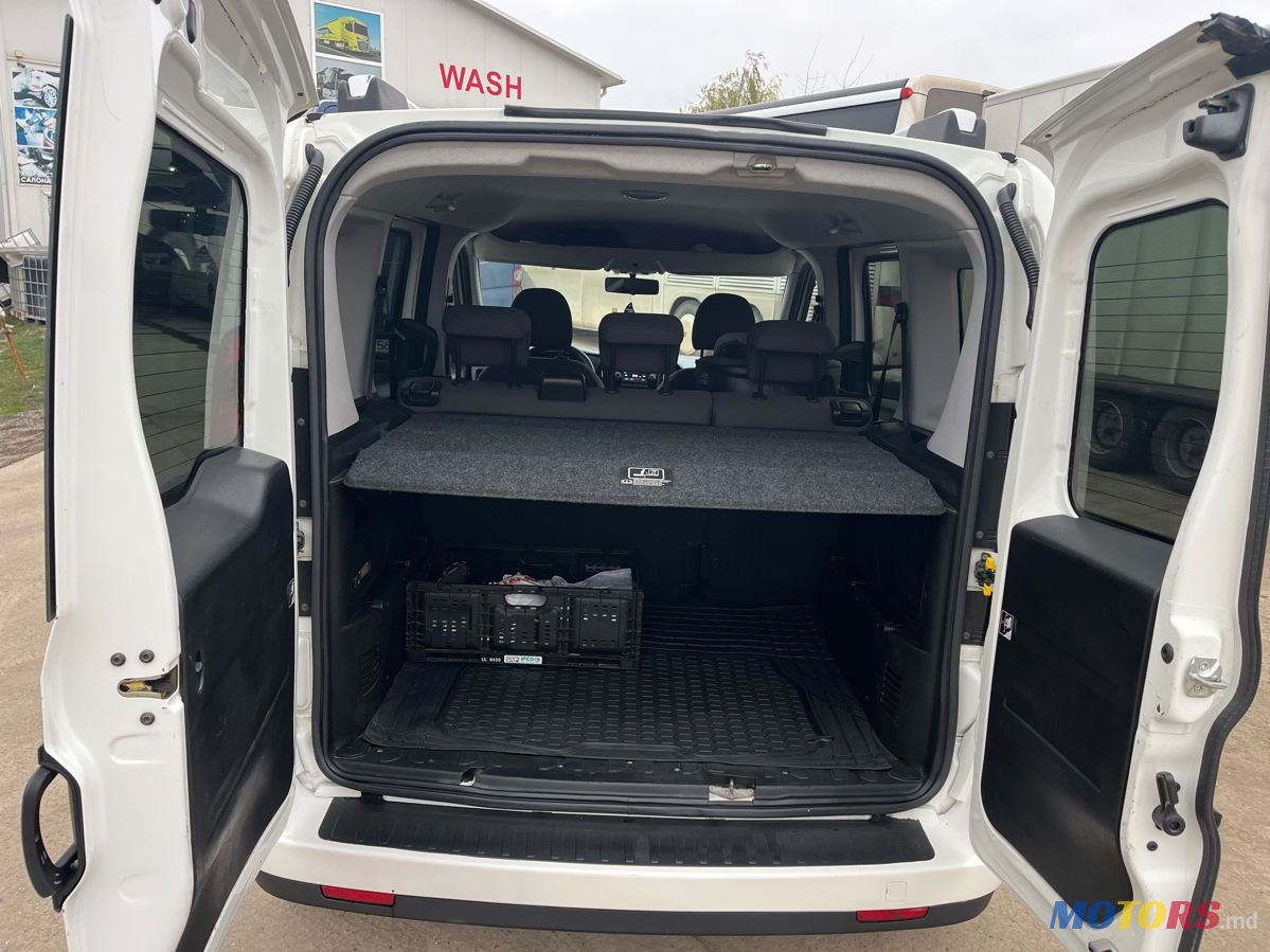 2015' Fiat Doblo photo #5