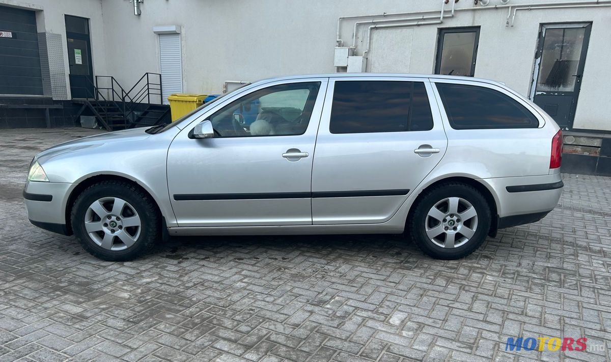 2005' Skoda Octavia photo #3