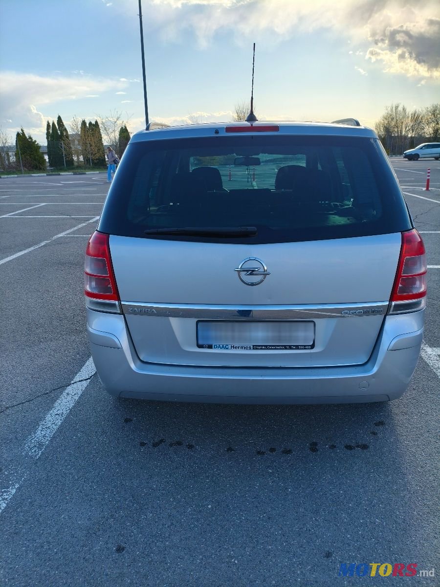 2013' Opel Zafira photo #6