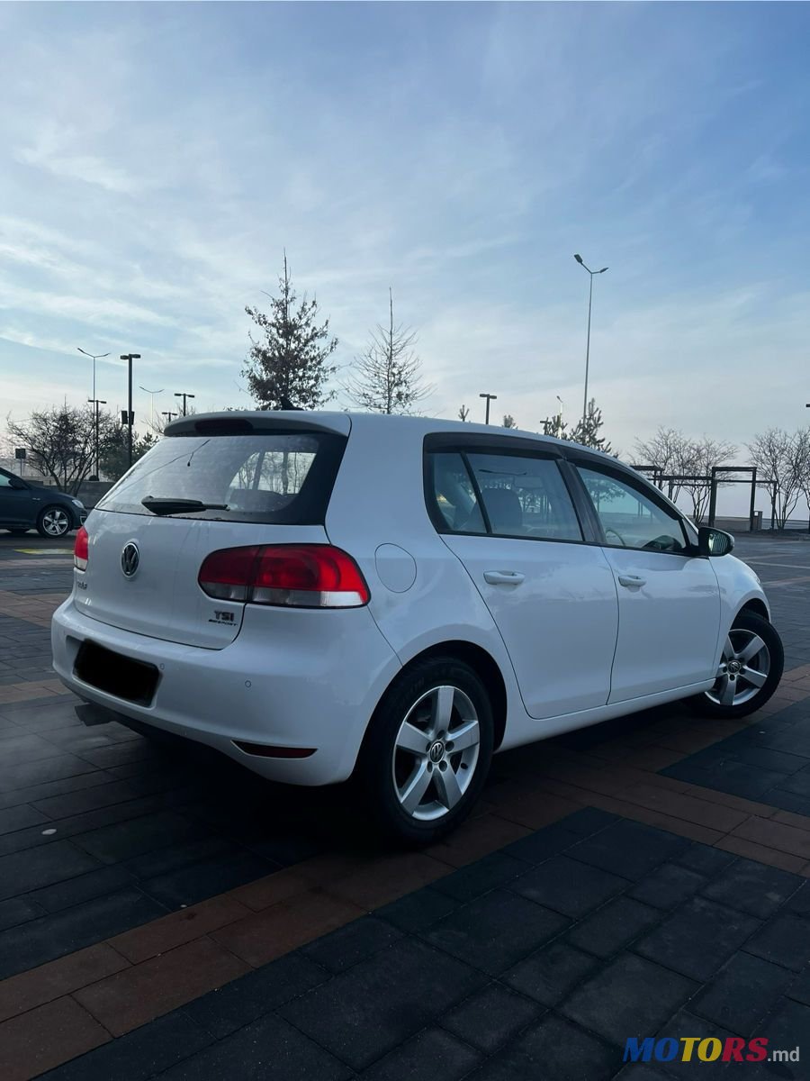 2012' Volkswagen Golf photo #4