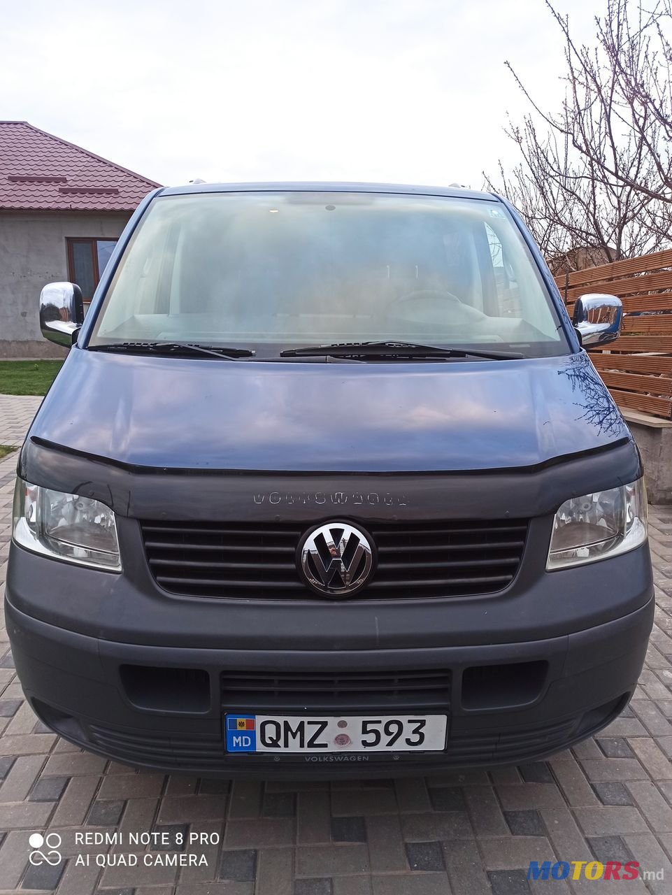 2009' Volkswagen Transporter photo #2
