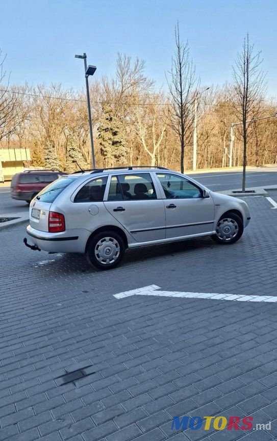 2004' Skoda Fabia photo #3