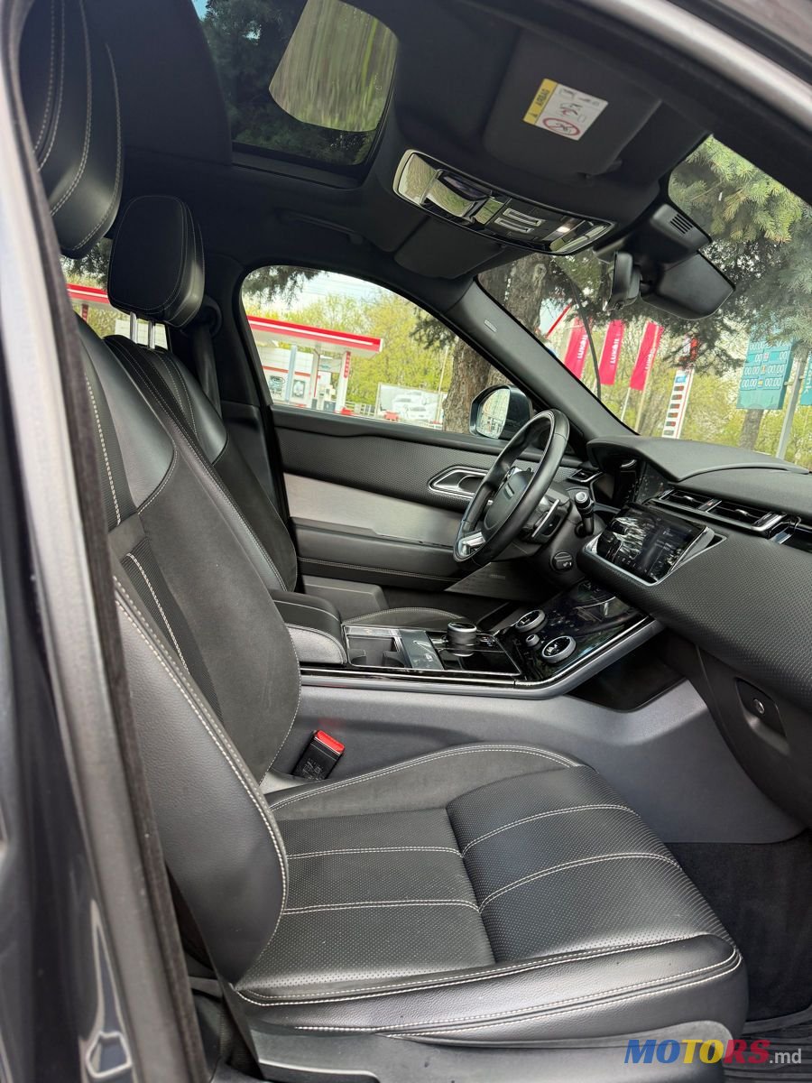 2018' Land Rover Range Rover Velar photo #5