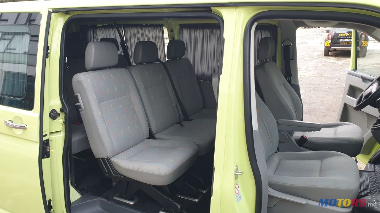 2006' Volkswagen Transporter photo #6