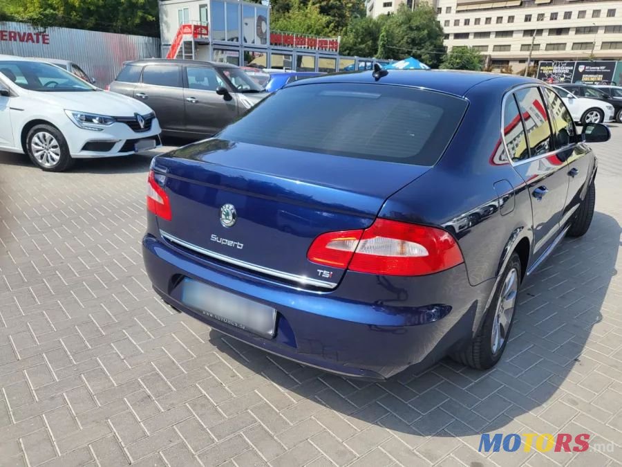 2010' Skoda Superb photo #6