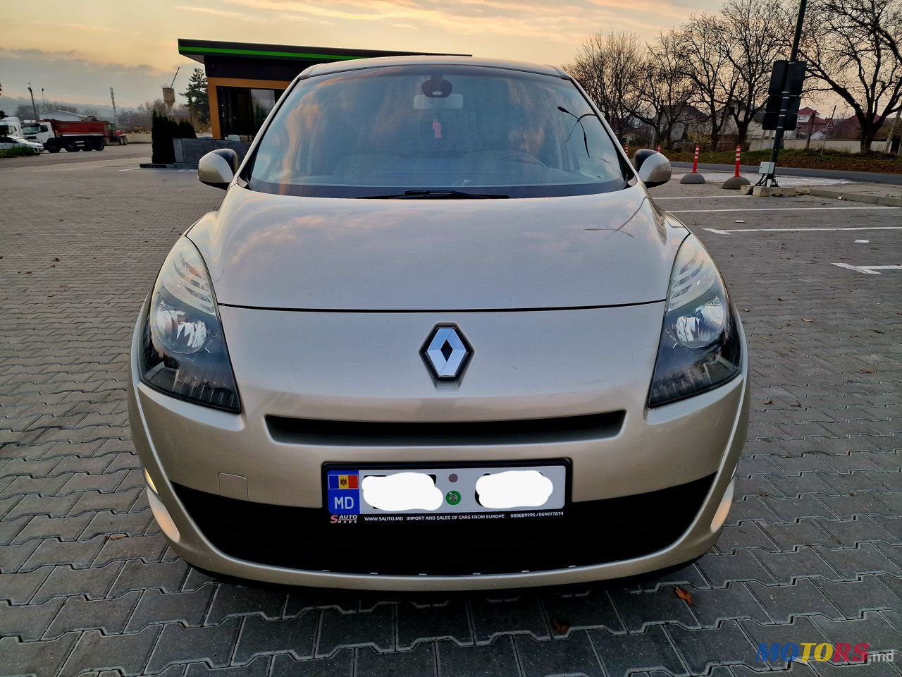 2009' Renault Grand Scenic photo #3