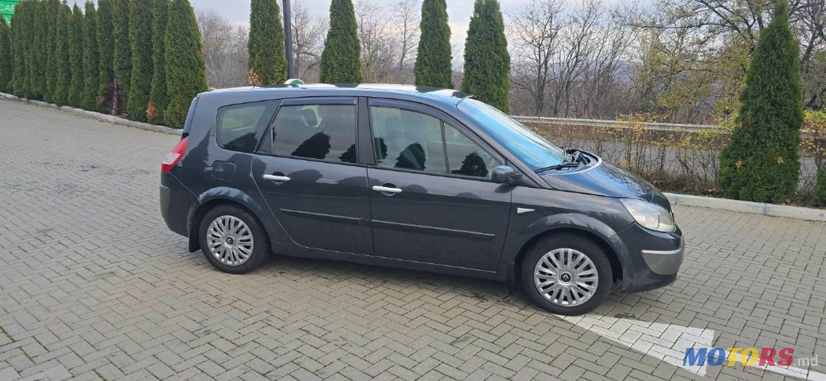 2006' Renault Grand Scenic photo #4