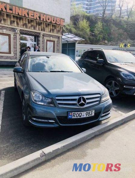 2011' Mercedes-Benz C photo #1